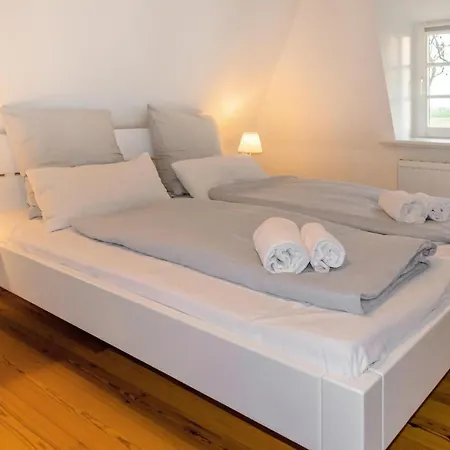 Gorgeous In Emmelsbuell-horsbuell With Kitchen Holiday home