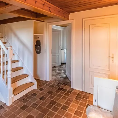 2 Bedroom Beautiful In Emmelsbuell-horsbuell Emmelsbüll-Horsbüll