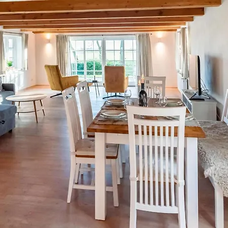 Dom wakacyjny Gorgeous In Emmelsbuell-horsbuell