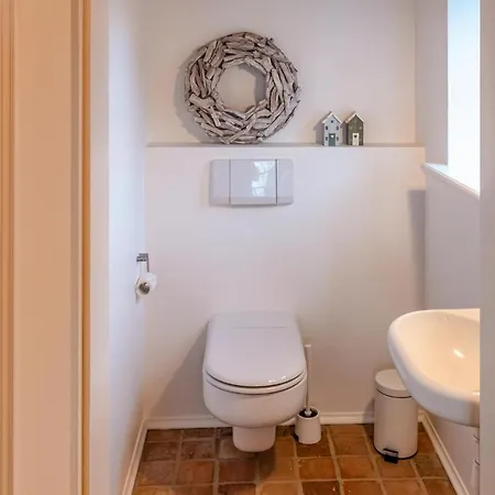 Prázdninový dům 2 Bedroom Beautiful In Emmelsbuell-horsbuell