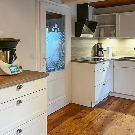 2 Bedroom Beautiful In Emmelsbuell-horsbuell Emmelsbüll-Horsbüll